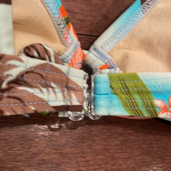 Halter top bikini - Picture 8 of 12